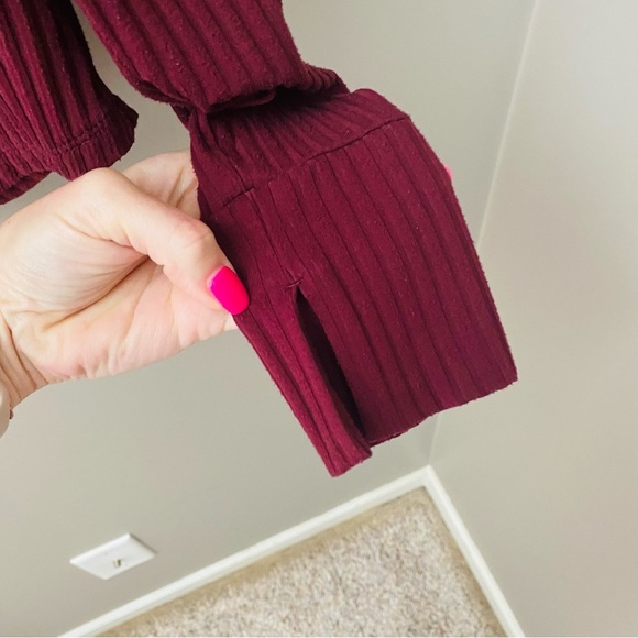Madewell Ribbed Long Sleeve Turtle Neck Top Maroon Sz Medium - Picture 4 of 9